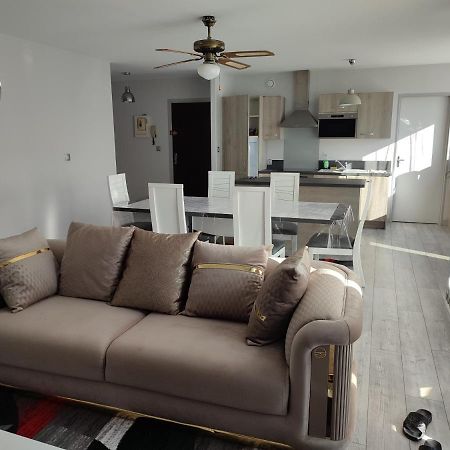 Grand Et Superbe Appartement Proche Paris Creil Exteriér fotografie