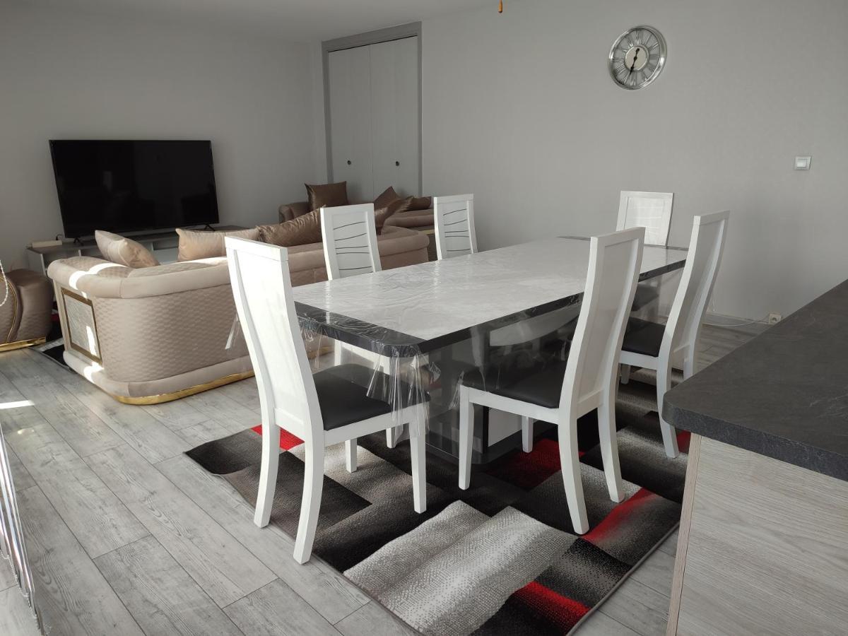 Grand Et Superbe Appartement Proche Paris Creil Exteriér fotografie
